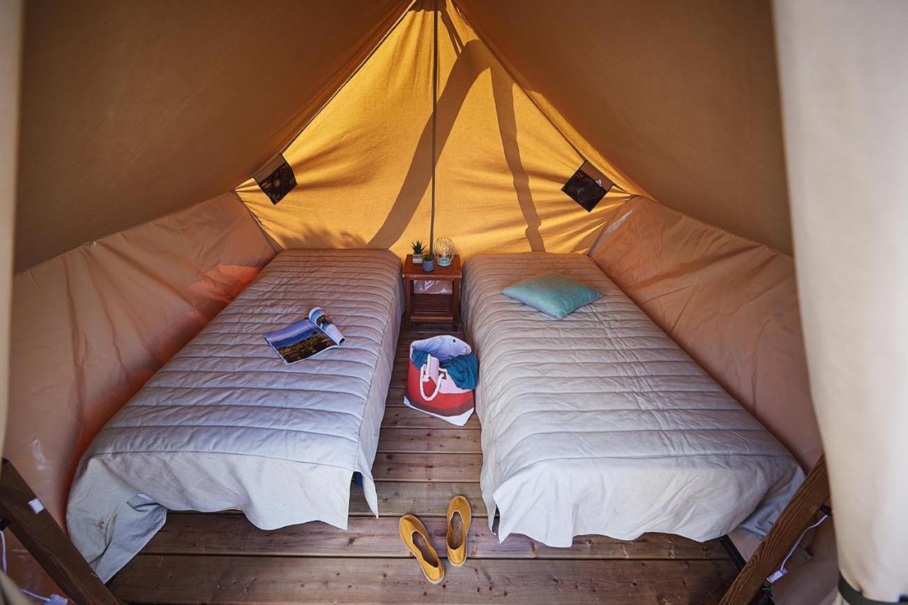 Camping Porte Des Alpilles By M.A Destination Glamping Сент-Этьен-дю-Грес Экстерьер фото
